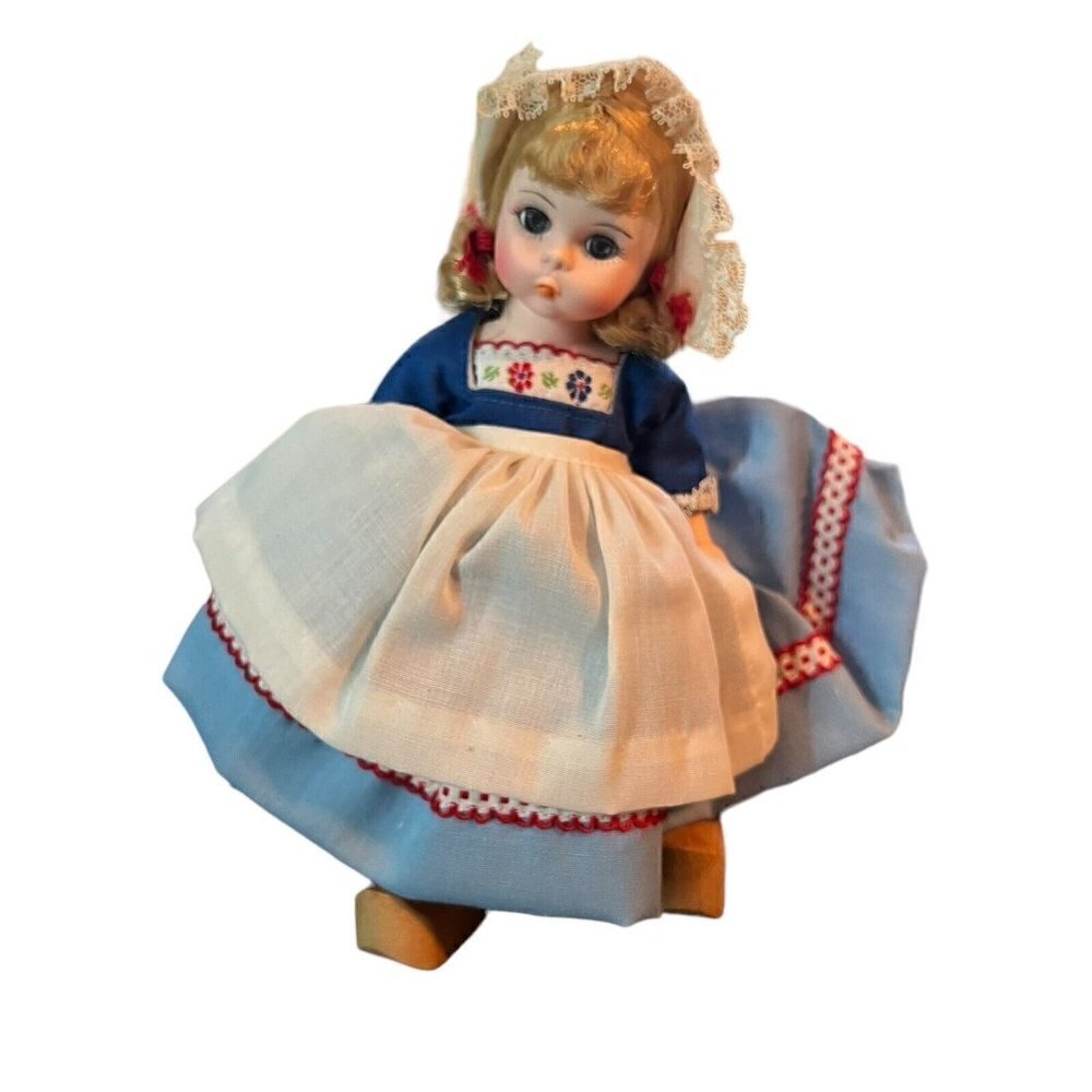 Vintage Madame Alexander Doll‎ The Netherlands #591 1986 w/ Tag & Box 8" Blonde